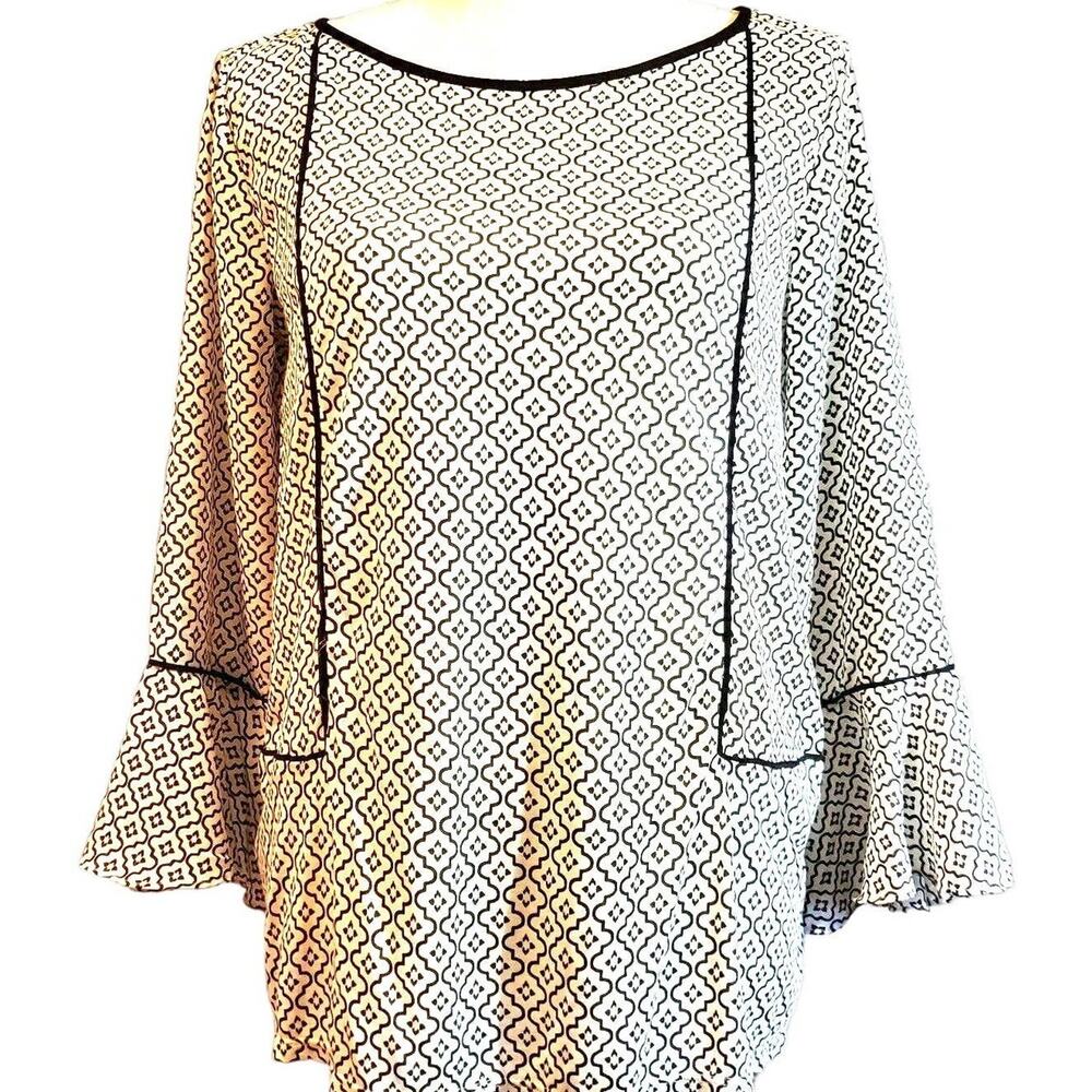 Ann Taylor LOFT Top Size XS Black & White Print Blouse Flare Sleeve Boho Retro